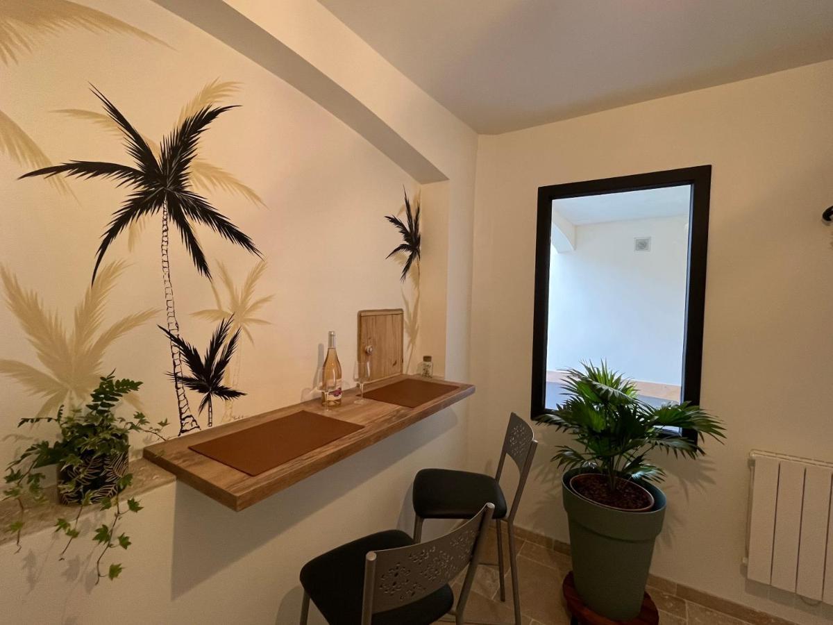 Chambre Au Calme Avec Spa Privatif Gratuit Sud Aveyron Les Palmiers Des Causses Saint-Rome-de-Tarn Buitenkant foto
